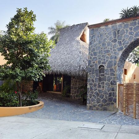 Hotel Casa Don Francisco Ixtapa  Extérieur photo