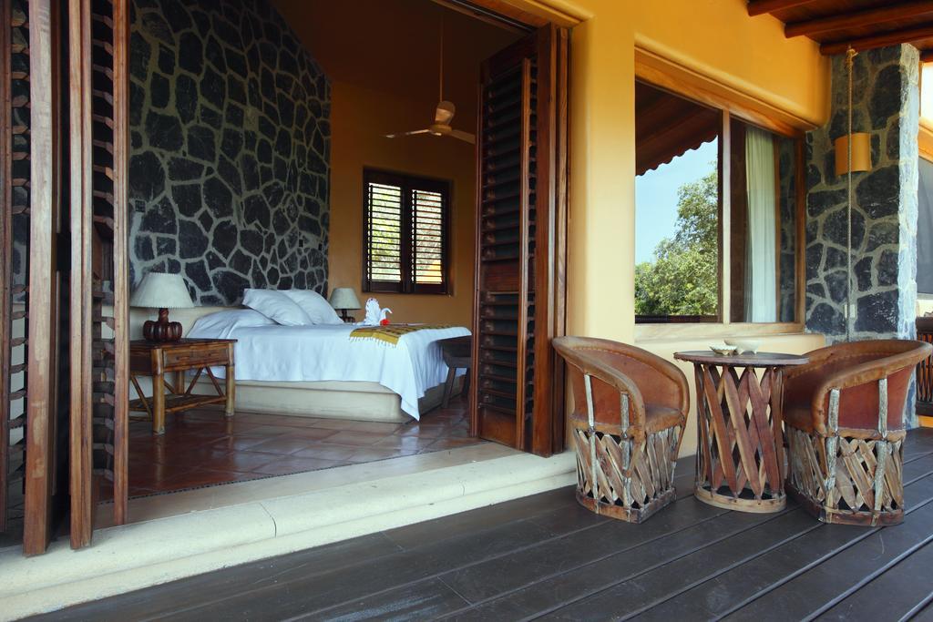 Hotel Casa Don Francisco Ixtapa  Extérieur photo