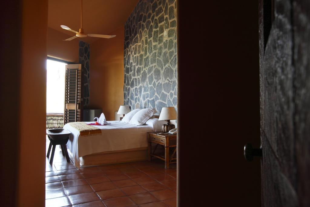 Hotel Casa Don Francisco Ixtapa  Extérieur photo