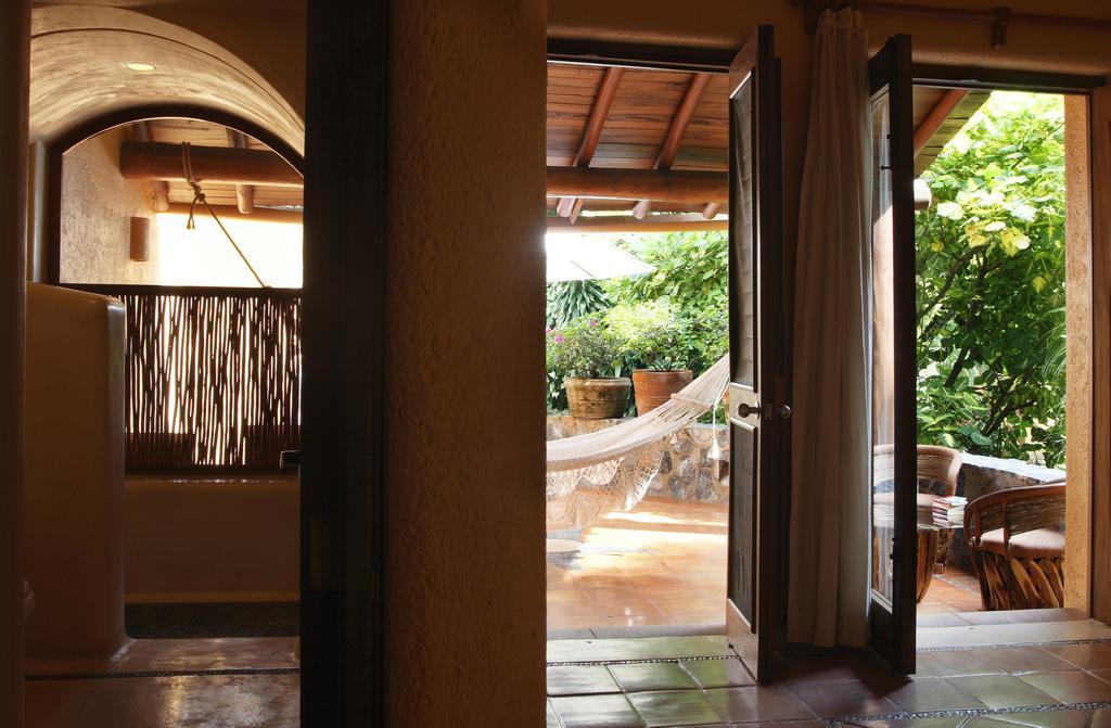 Hotel Casa Don Francisco Ixtapa  Extérieur photo