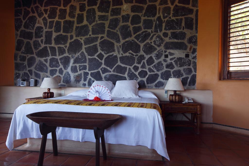 Hotel Casa Don Francisco Ixtapa  Extérieur photo